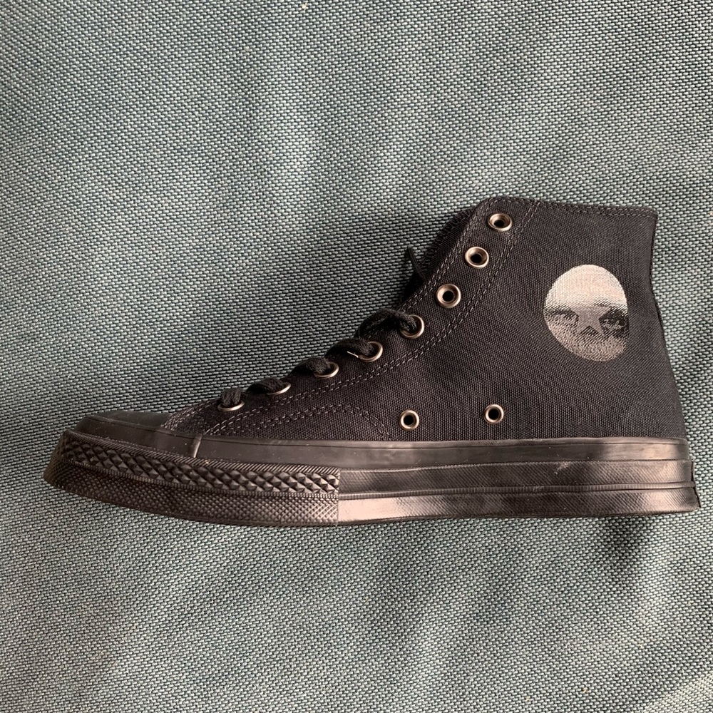 Black Converse (NEW)